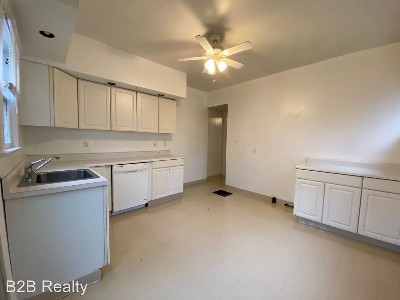 2407 Colburn Ave - Photo 2 of 16