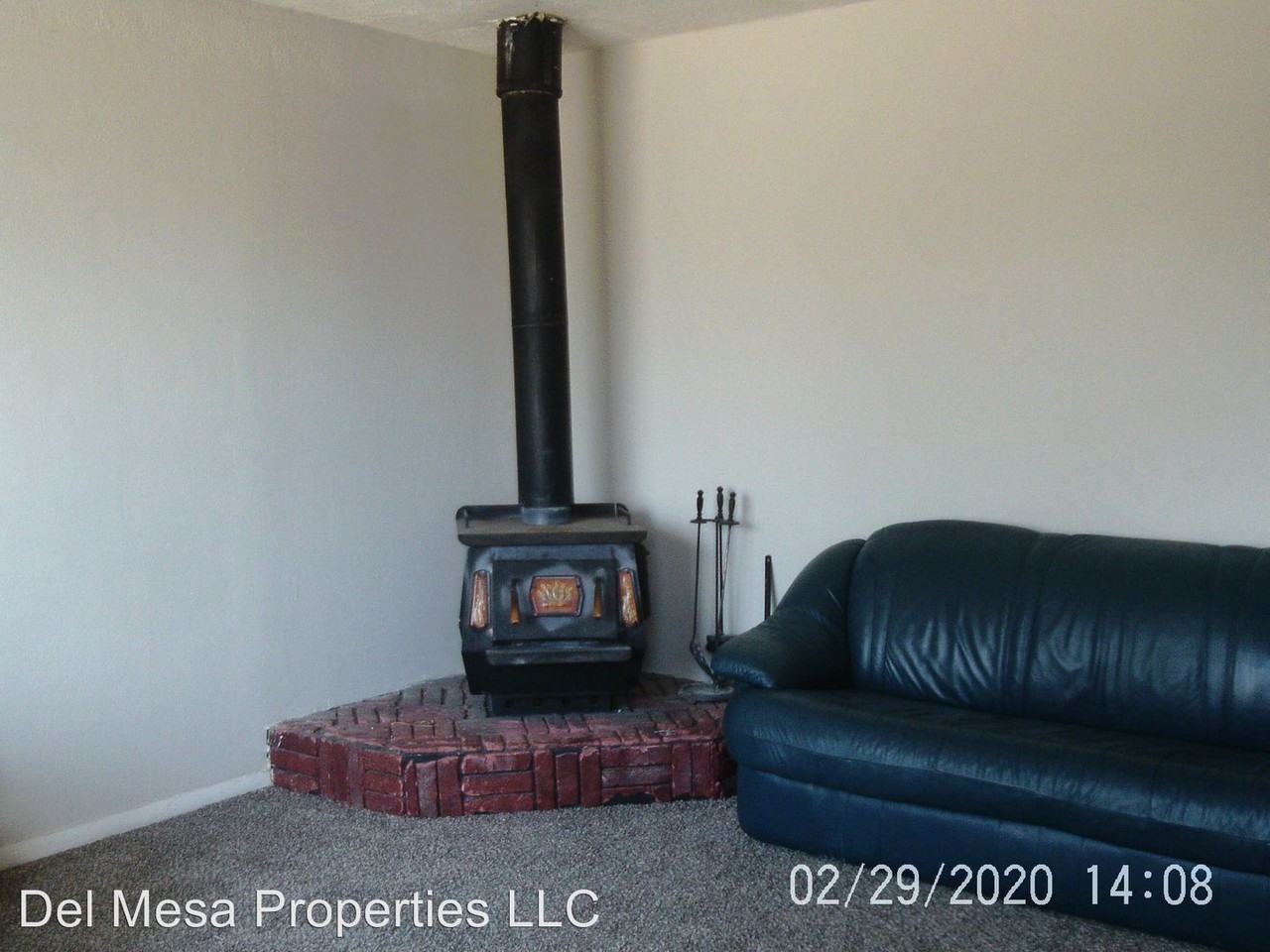 1304 Lester Dr Ne - Photo 2 of 24