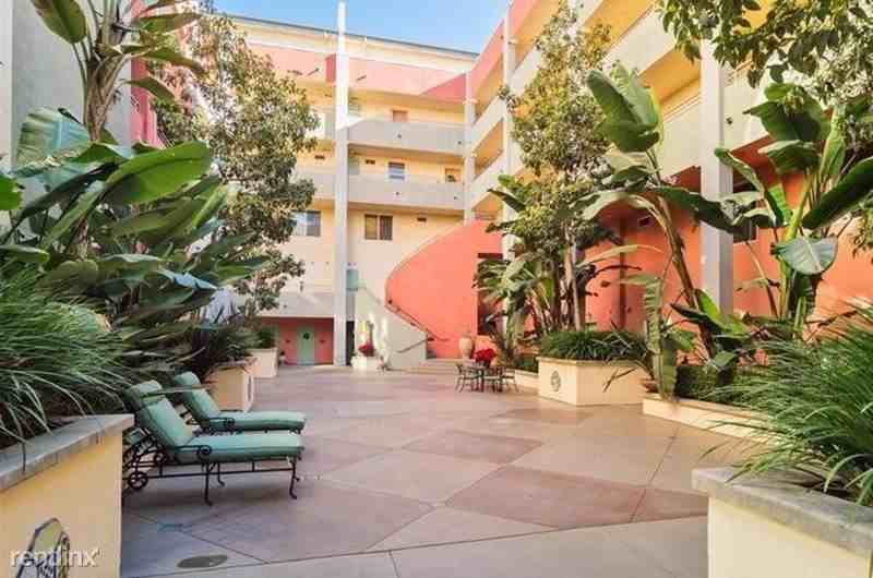 1501 India Street 607 - Photo 3 of 12