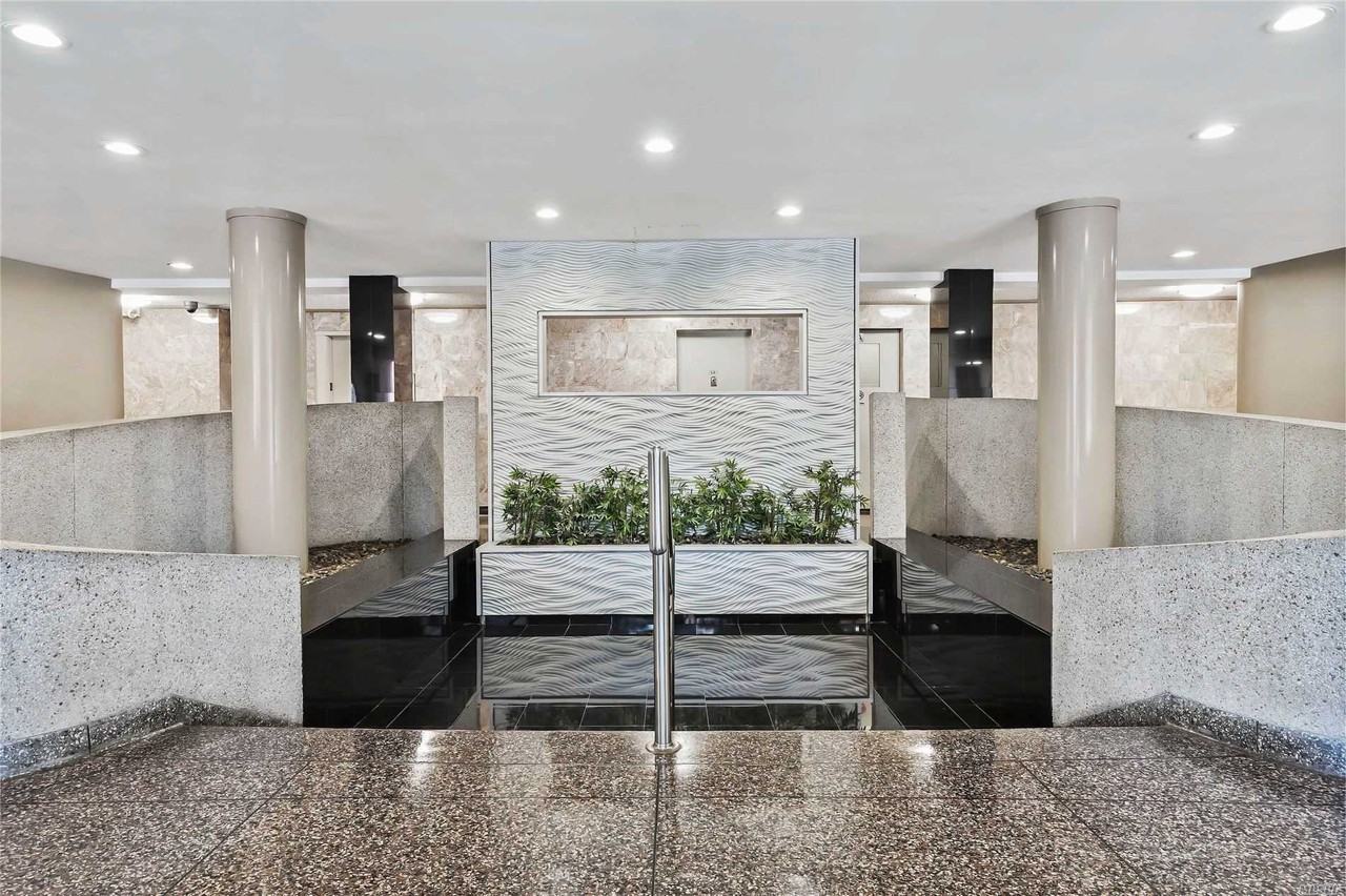 8429 84-29 155 Ave #2k - Photo 2 of 13