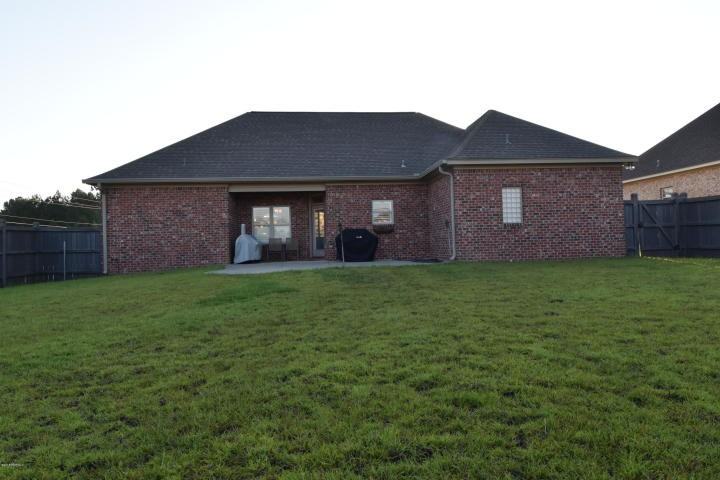 5404 Boxwood Lane - Photo 3 of 24