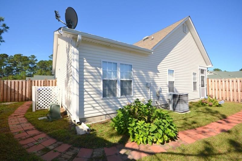 8640 Orchard Loop Rd - Photo 3 of 50