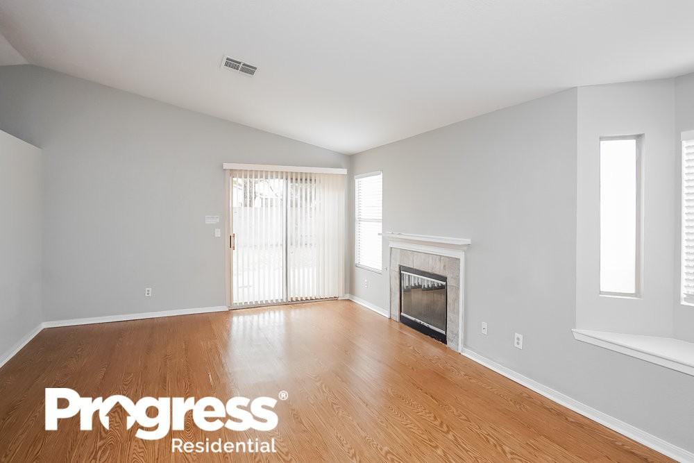 7131 Honeysuckle Court - Photo 3 of 15