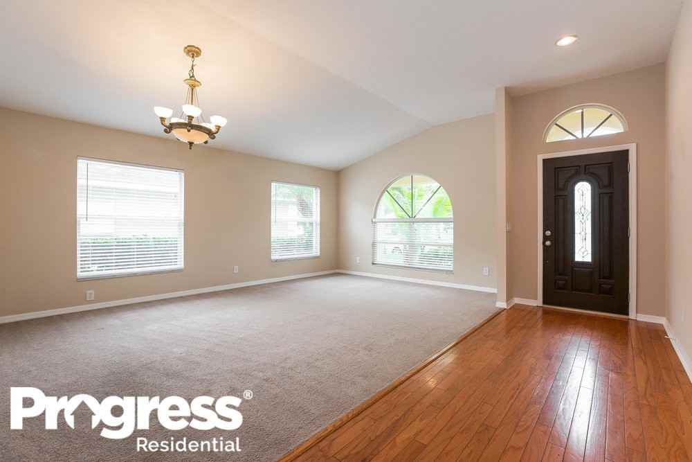 803 Straw Lake Dr - Photo 2 of 14