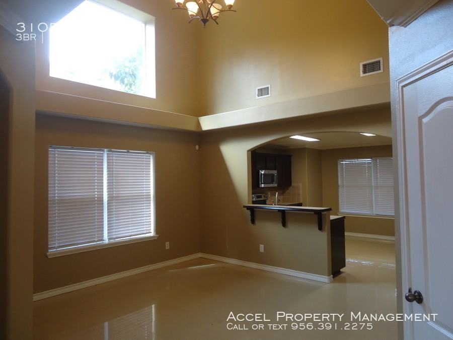 3105 N 36th St - Photo 2 of 13