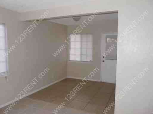 38508 Sumac Ave - Photo 2 of 5