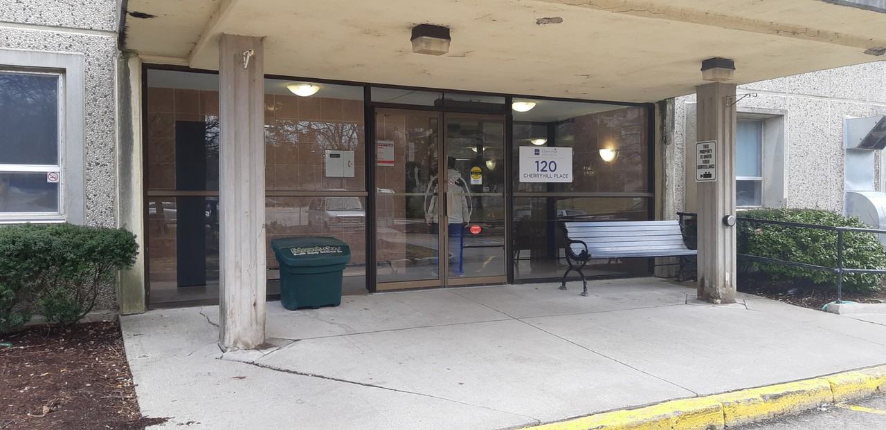 120 Cherryhill Place - Photo 3 of 10