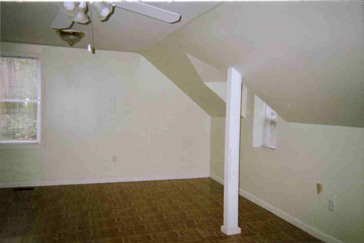 975 Old Walpole Rd - Photo 2 of 7