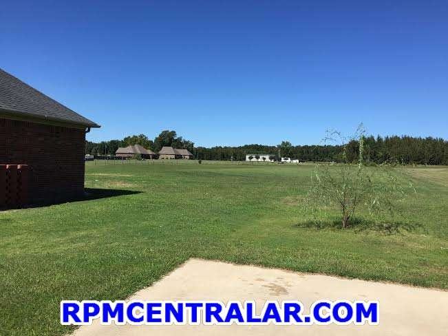 1026 Oliver Ln - Photo 3 of 22