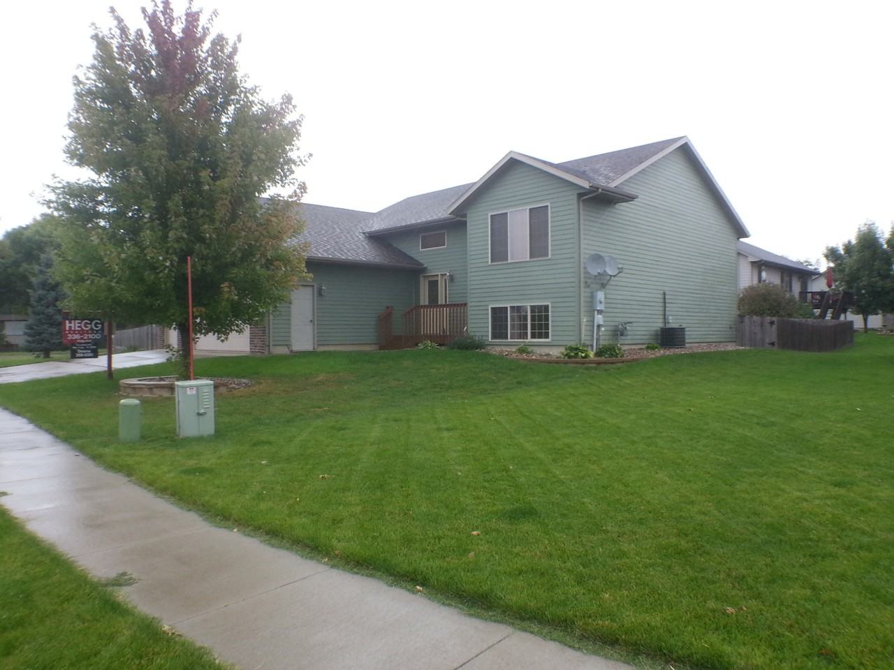 502 Columbia St - Photo 2 of 19