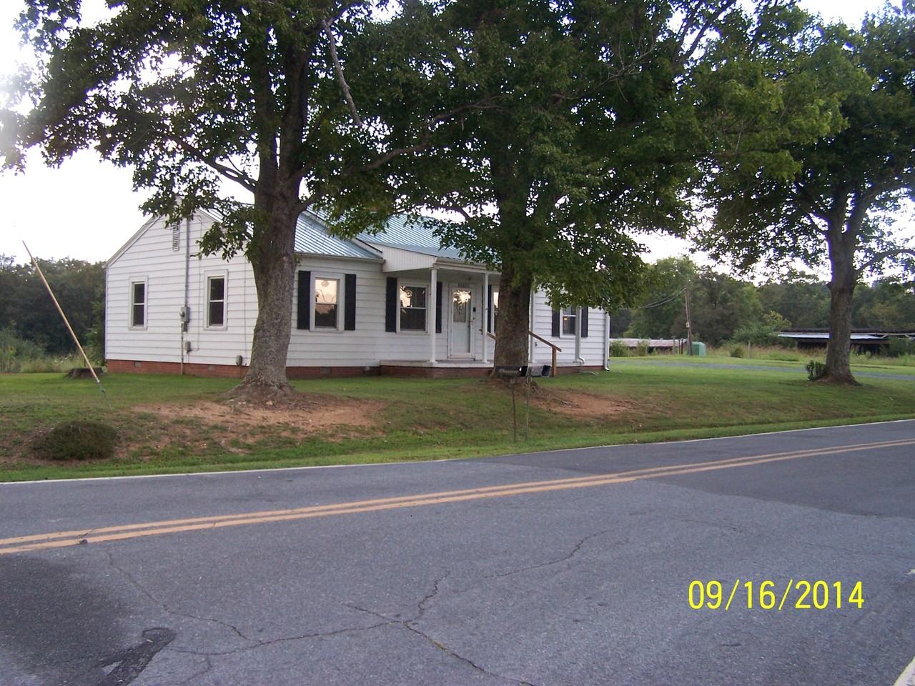 32768 Laton Rd - Photo 2 of 8