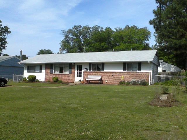 706 Greenville Ct - Photo 2 of 9