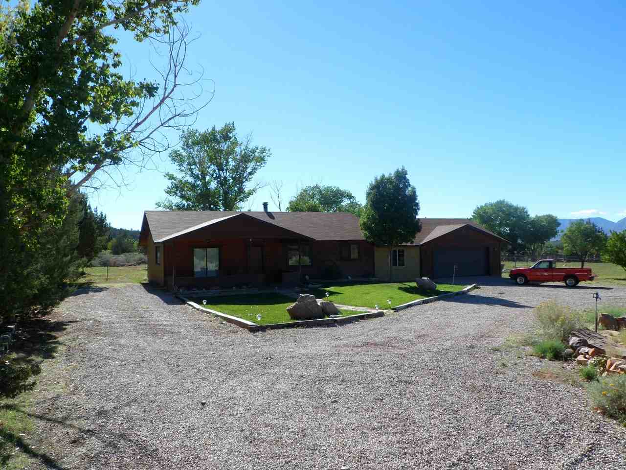 1253 Homestead Dr W - Photo 2 of 21