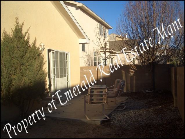 7308 Tricia Rd NE - Photo 3 of 28