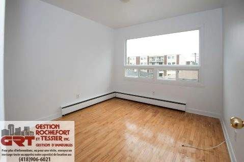 2710 Avenue Gaspard - Photo 2 of 8