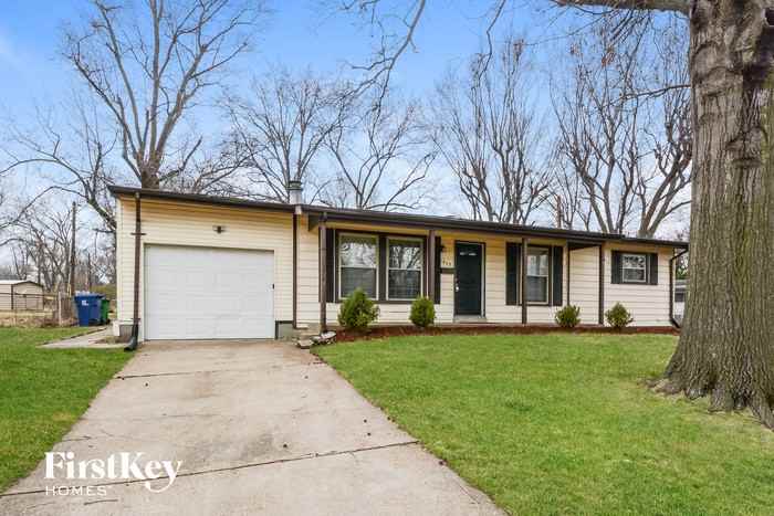 1955 Apple Blossom Ct, Florissant, MO 63031 3 Bedroom Apartment for