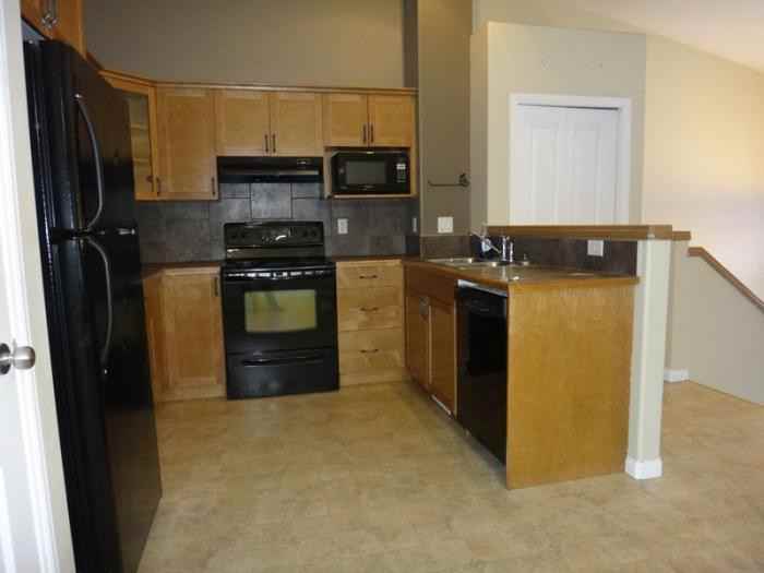 9134 -92 Ave - Photo 2 of 8