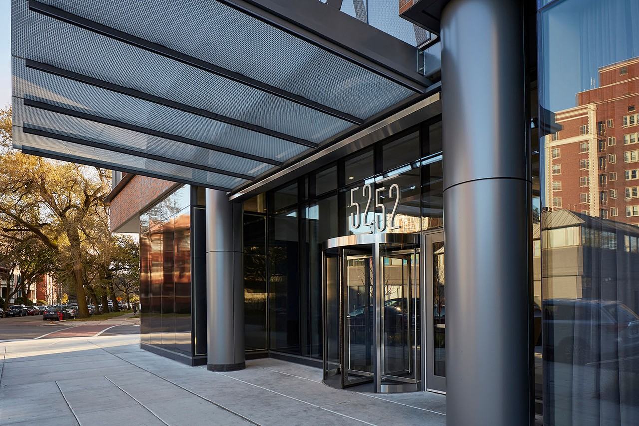 5252 - Photo 5 of 50