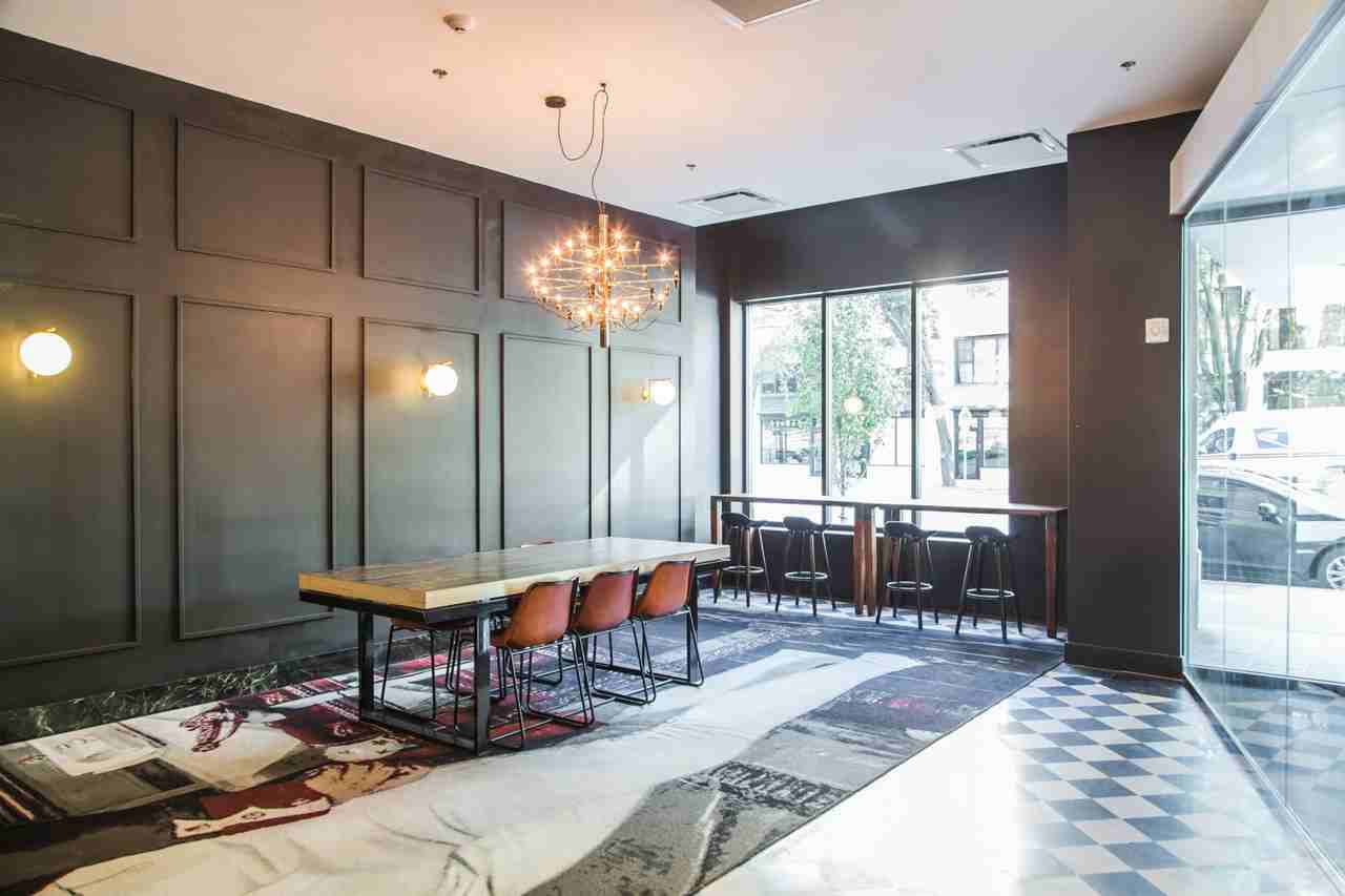 Ambassador - Photo 5 of 50