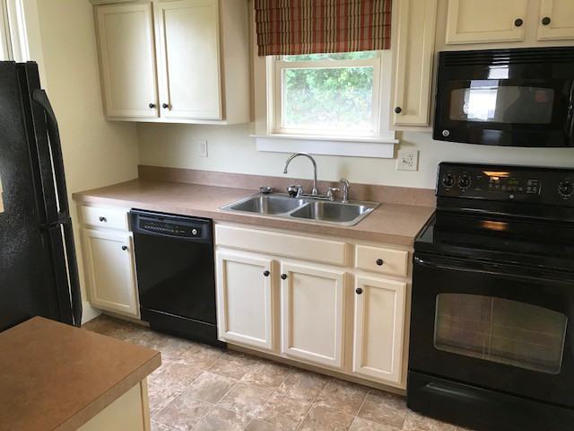 5488 Lincoln Hwy - Photo 3 of 12