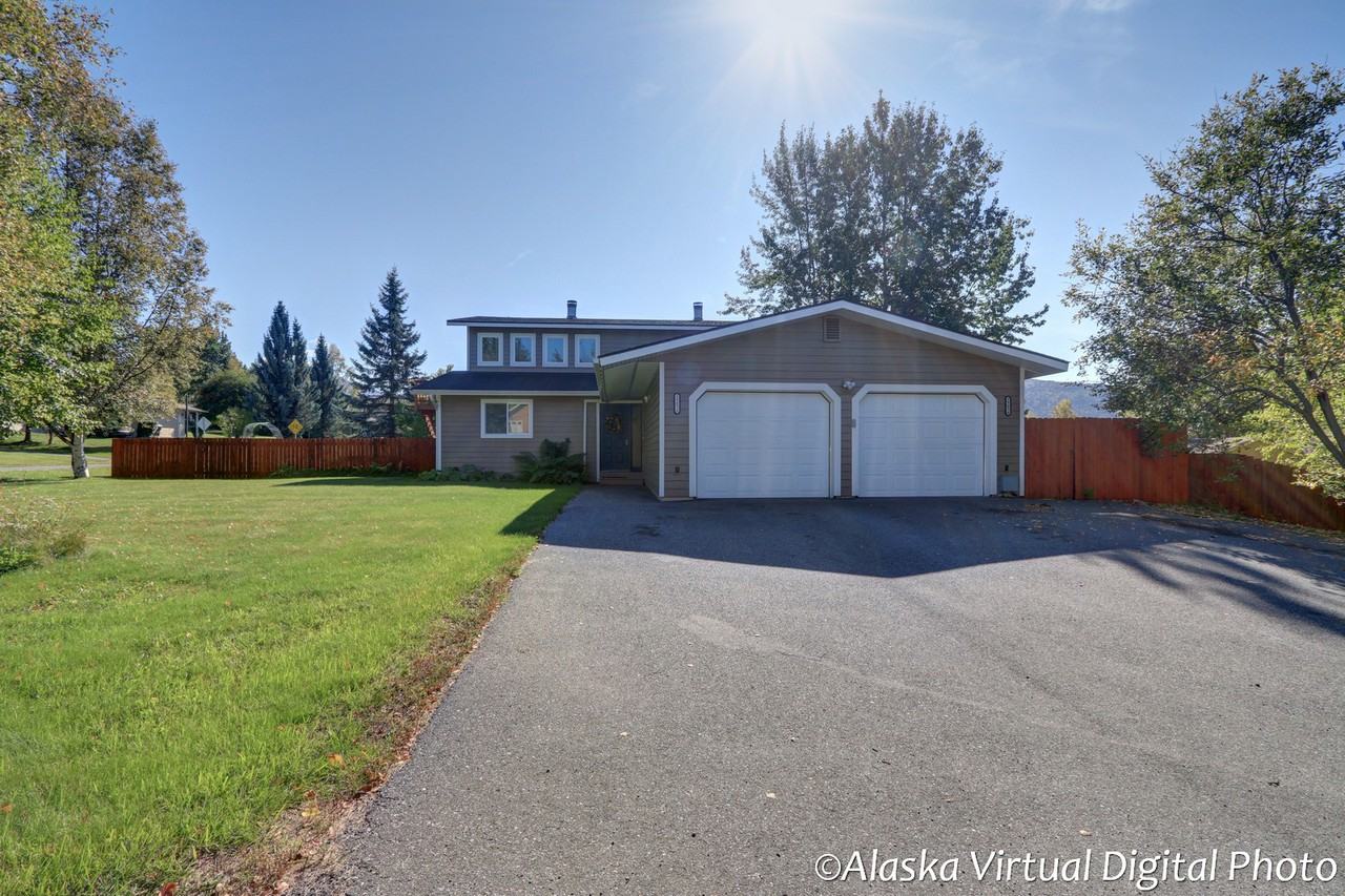 19036 N Chichagof Loop - Photo 2 of 25