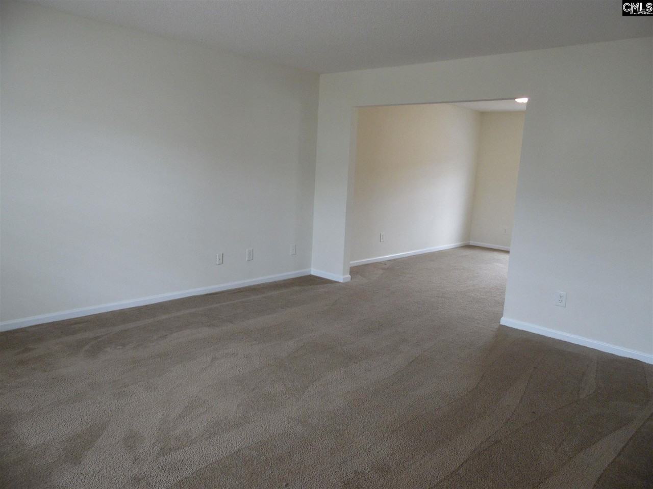 417 Grand National Lane - Photo 3 of 19