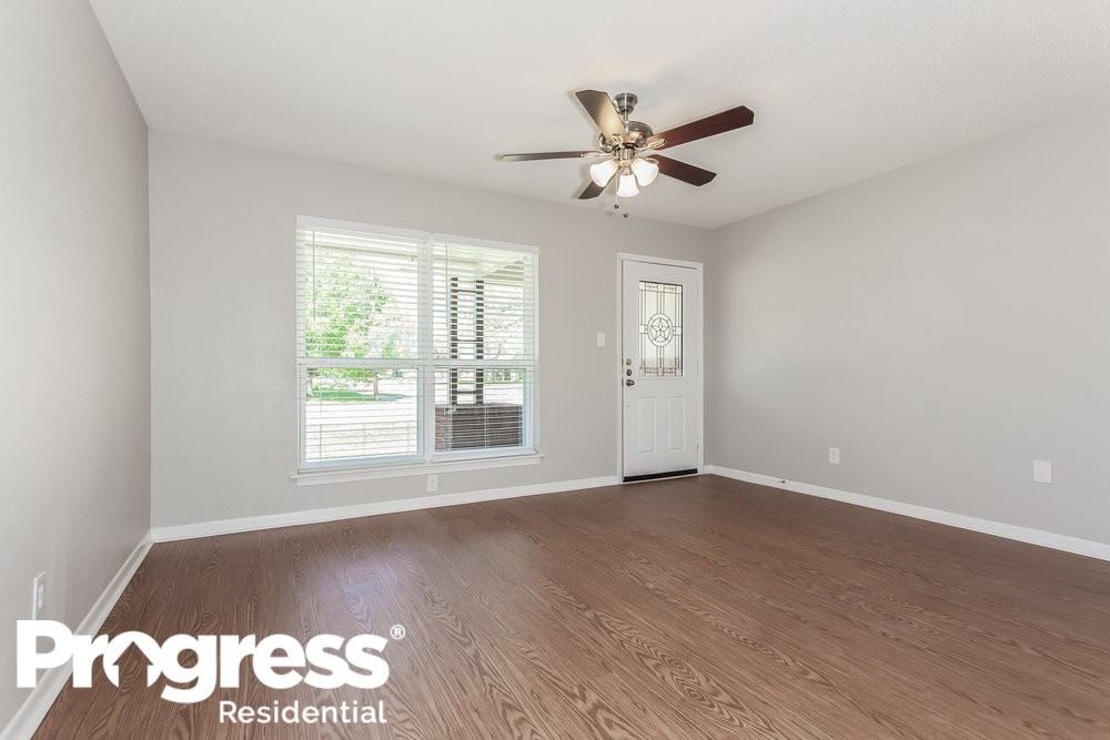 7708 Clenis Ln - Photo 2 of 15