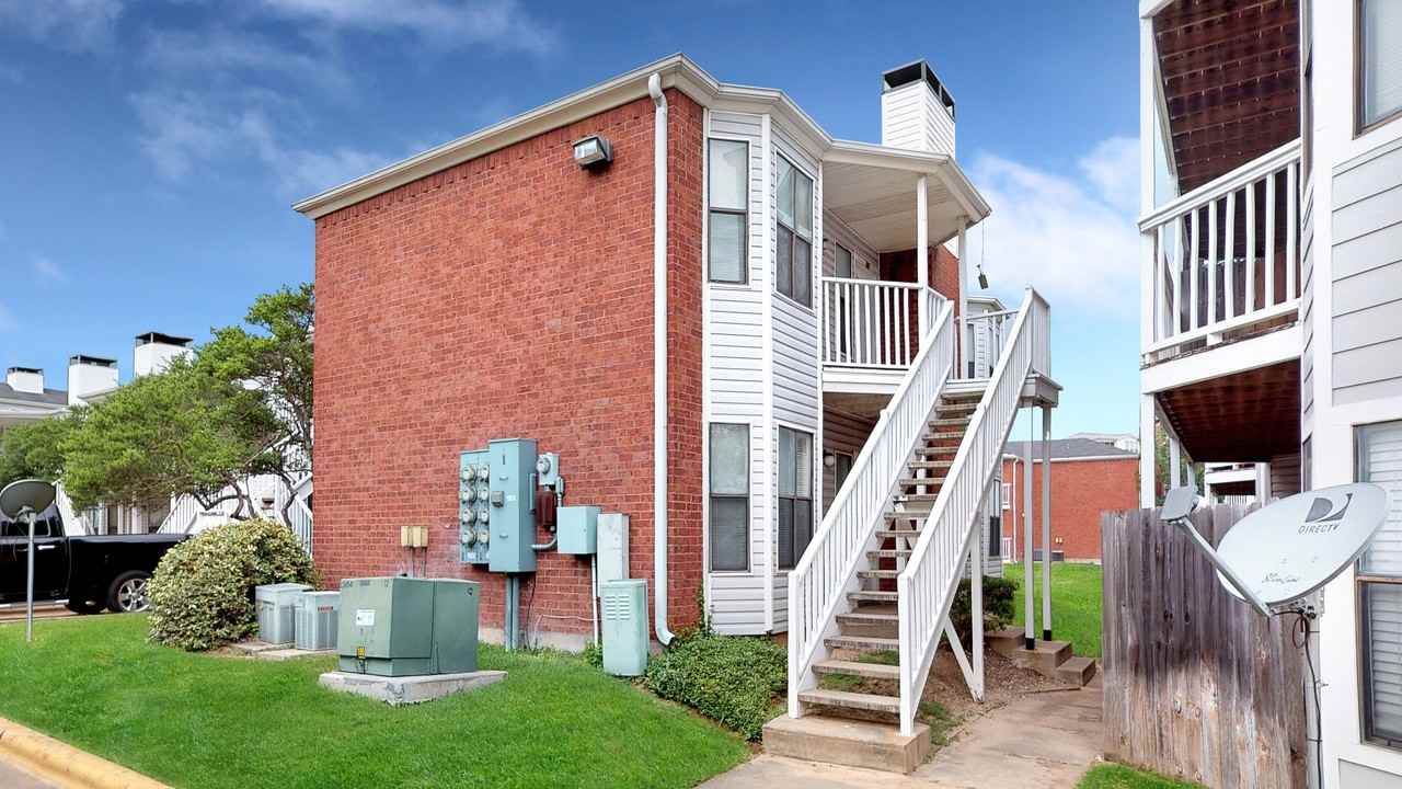 4441 Old College Road - Photo 3 of 5