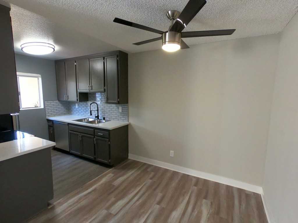 Victory Blvd. & Tampa Ave. - Photo 4 of 42