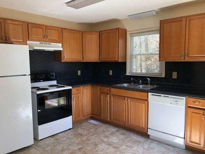 1409 Browdis Avenue - Photo 3 of 10