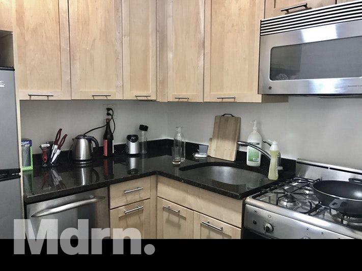 4th Ave #9P - Photo 4 of 6