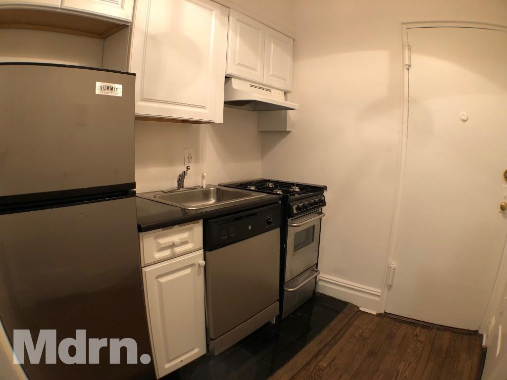 E 78th St #4C - Photo 3 of 3