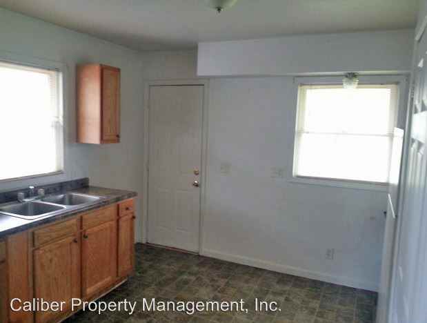 733-739 Maple Street - Photo 3 of 8