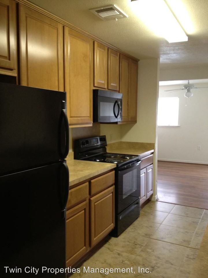 1710 Echols St - Photo 3 of 11