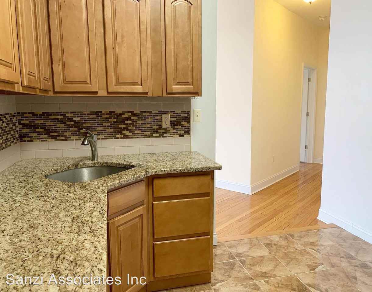 753-755 Broadway - Photo 3 of 16