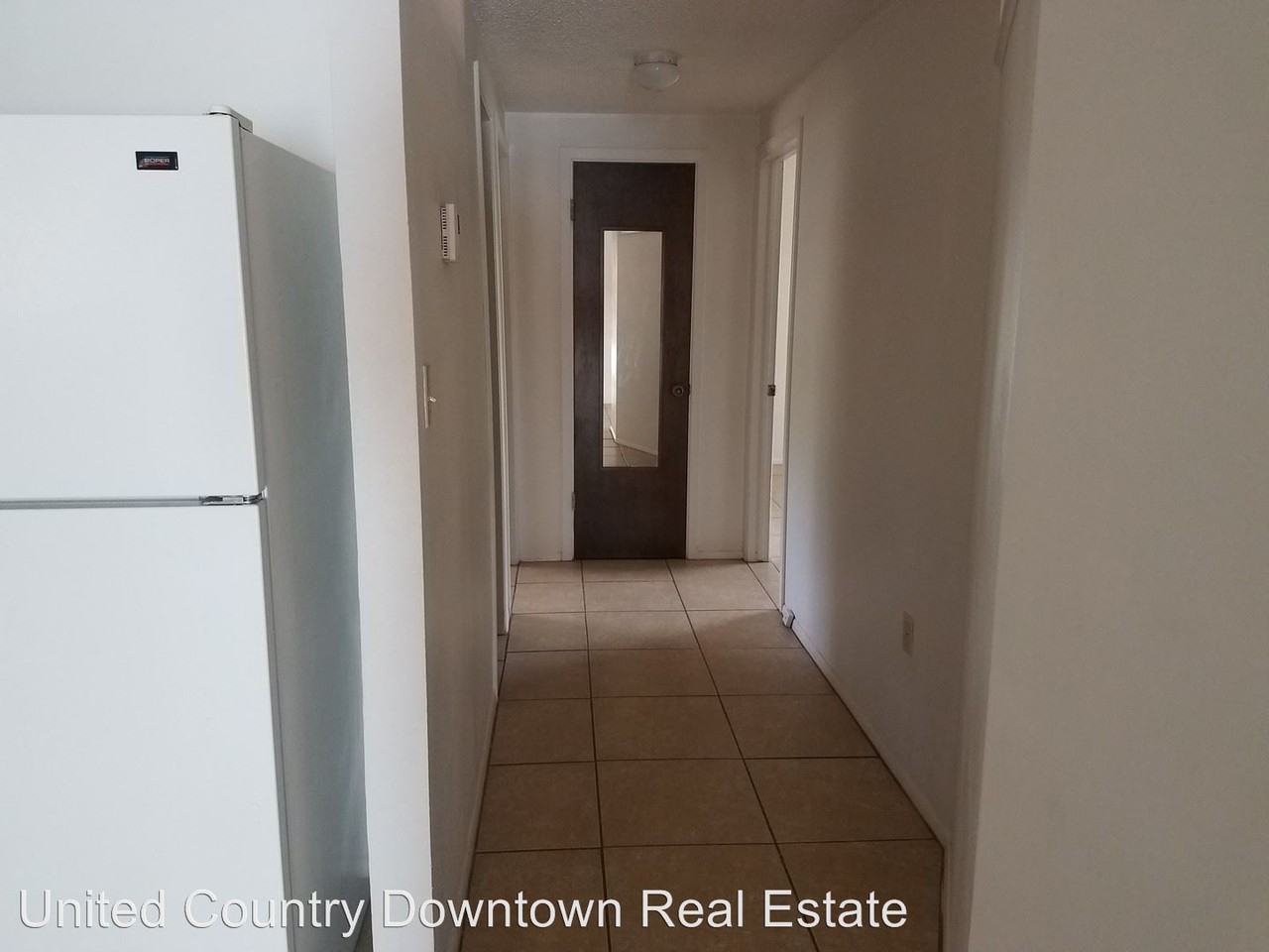 1401 Suncrest Drive - Photo 3 of 12