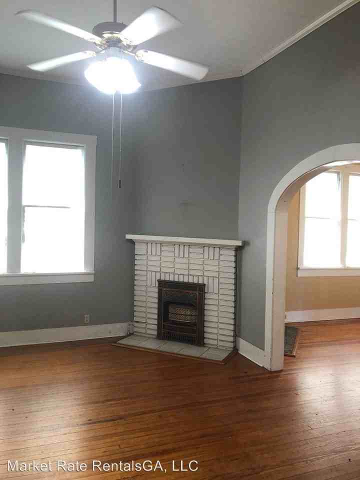 323 W. Water Street - Photo 2 of 16