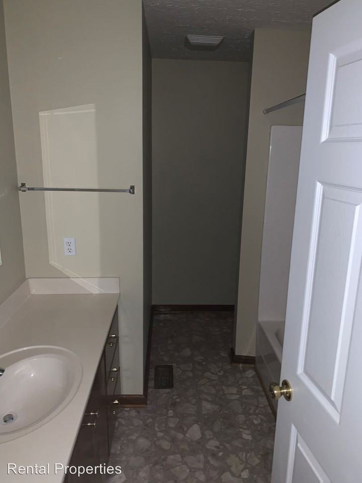 Lewisburg Duplexes - Photo 3 of 6