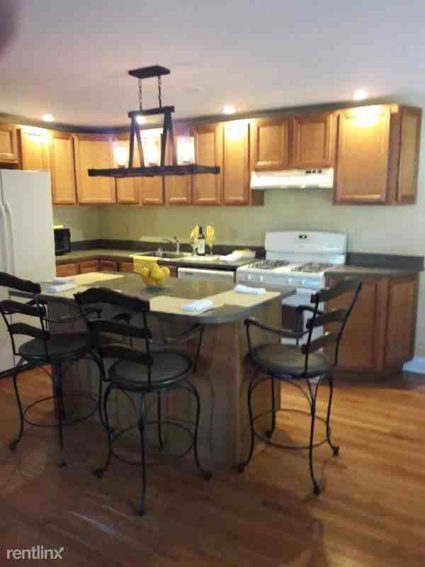 8743 Orchard Ave - Photo 3 of 3