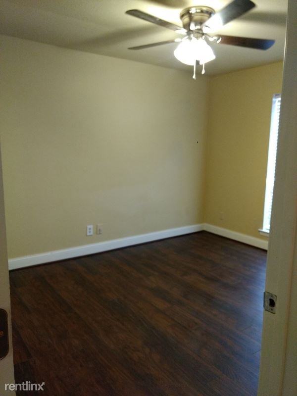 1638 Chisolm Trl - Photo 2 of 15