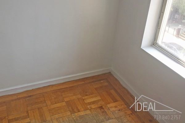 364 Tompkins Ave 4 - Photo 3 of 5