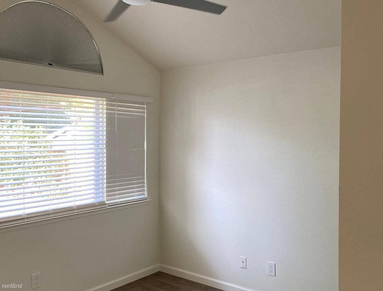 43675 Skye Rd - Photo 3 of 17