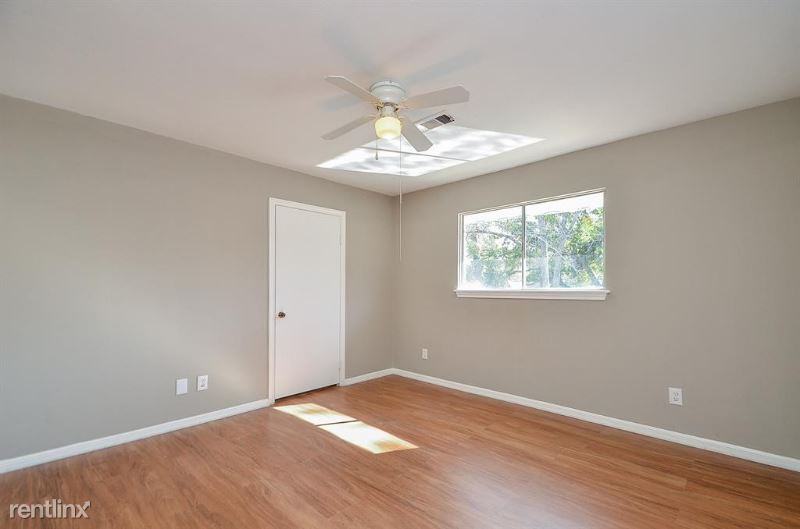 10719 Idlebrook Dr. - Photo 3 of 30