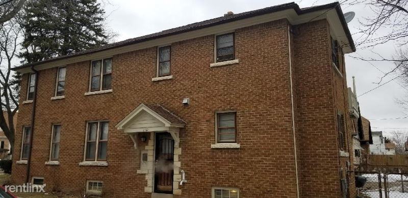 3302 N 47th St - Photo 2 of 7