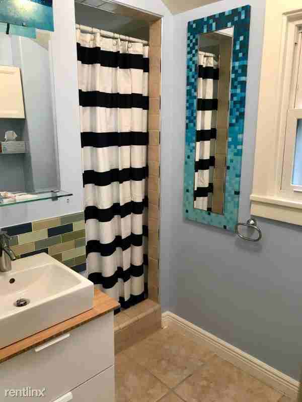 1826 Berkeley Way - Photo 3 of 12