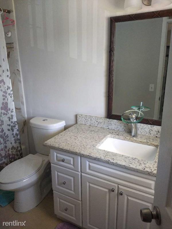 708 Raymond Cir - Photo 2 of 13