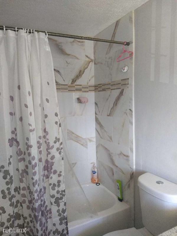 708 Raymond Cir - Photo 3 of 13