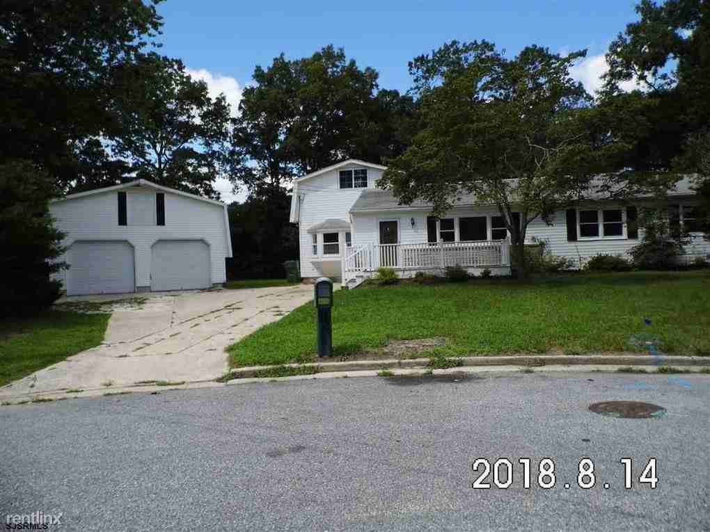 16 Linda Lane - Photo 2 of 15