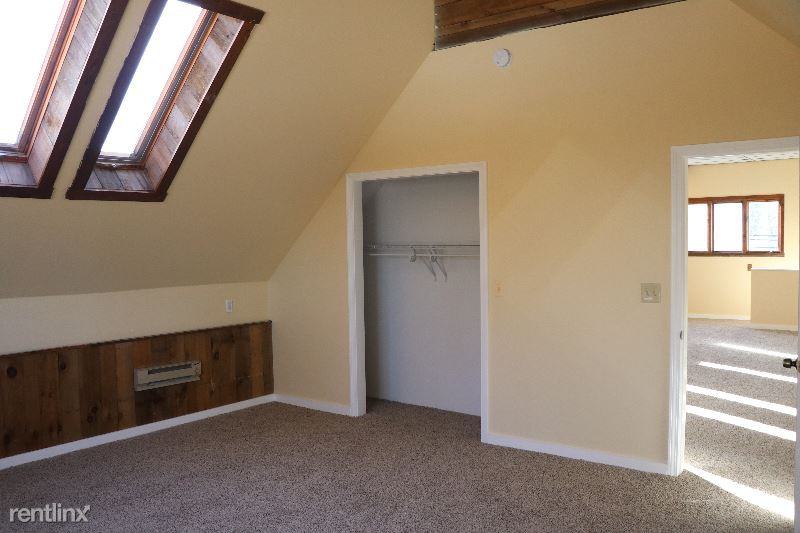 806 Main St 3 - Photo 3 of 12