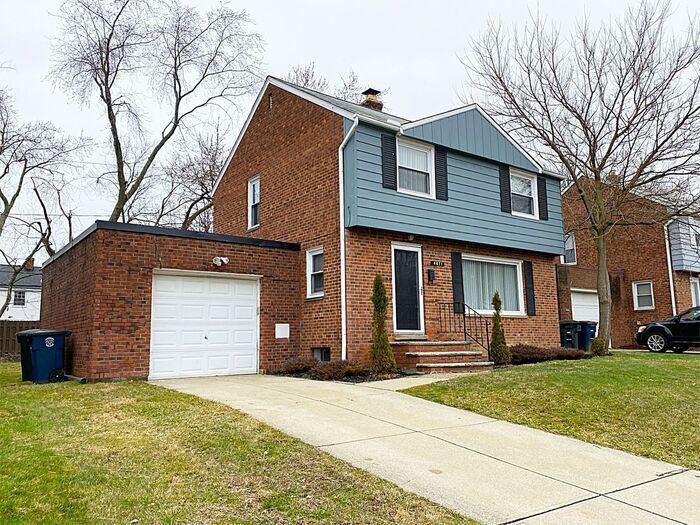 4871 Oakland Drive - Photo 2 of 15